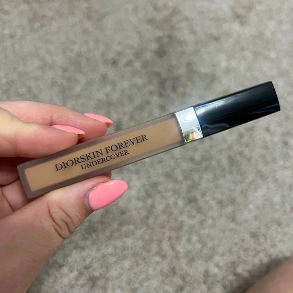DIOR concealer - Diorskin Forever - Picture 2 of 3